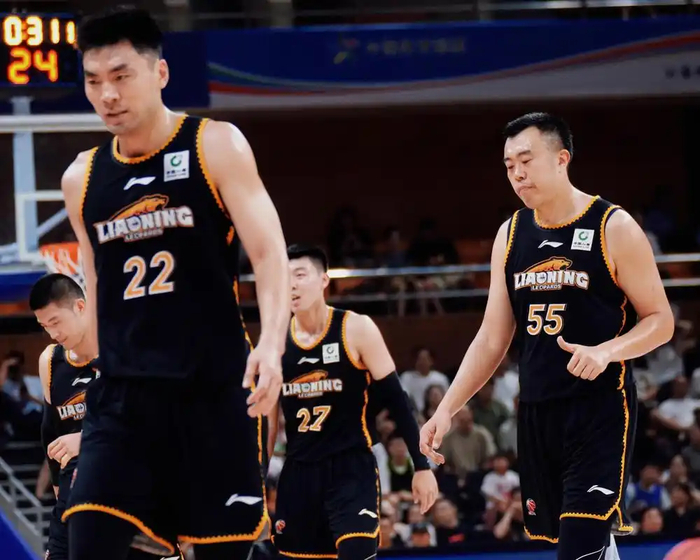 开云体育app-远胜王俊杰,新援或曝光,中锋,签字费8位数,卖张镇麟钱或清空|韩德君|赵继伟|辽宁男篮|CBA|圣安东尼奥马刺队_新浪体育_新浪新闻